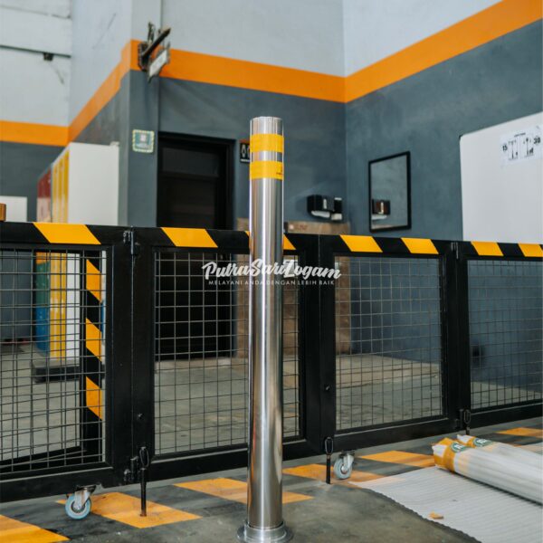 Bollard Stainless Steel Untuk PT. Blue Bird Jakarta