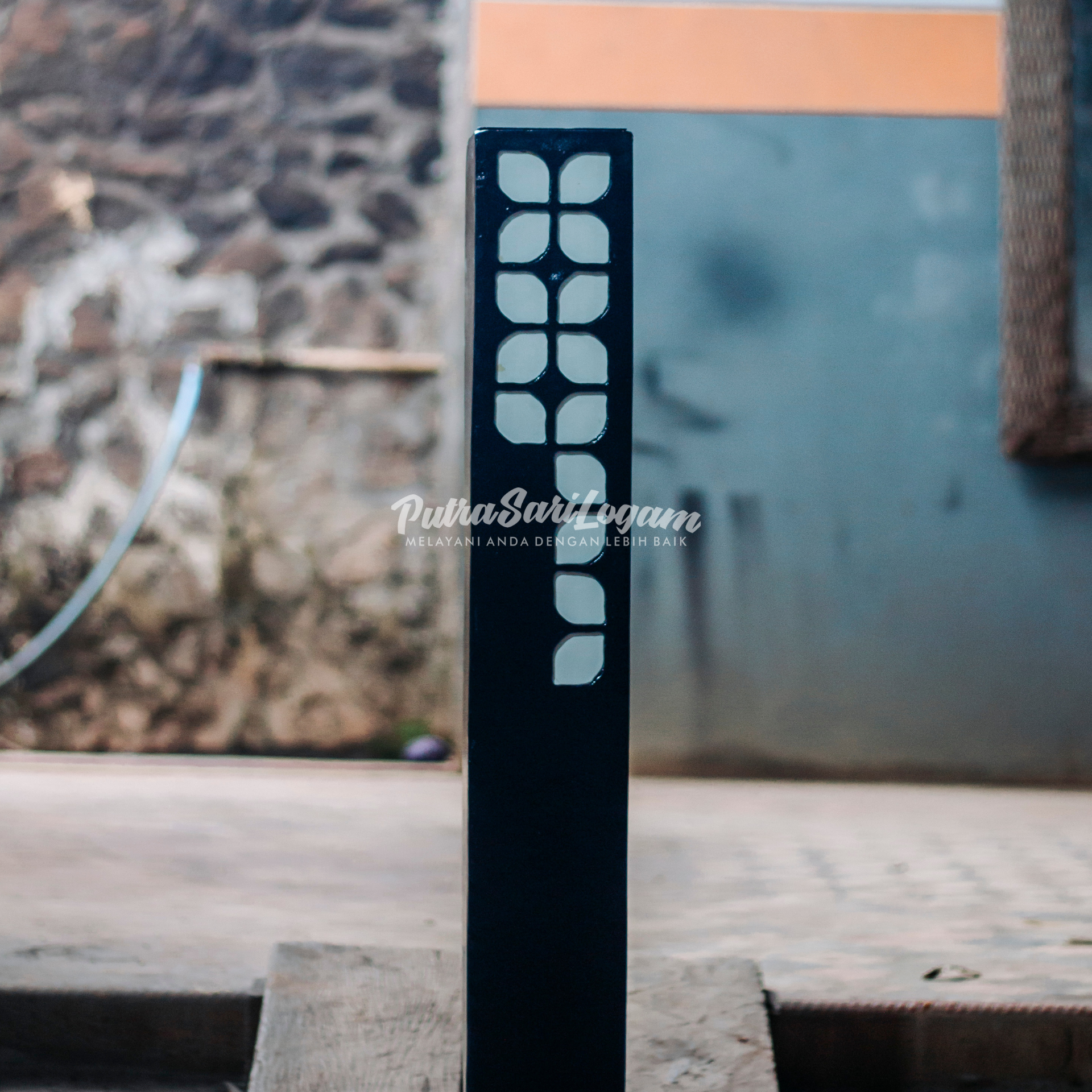 Bollard Kawung Estetika Lokal untuk Riau