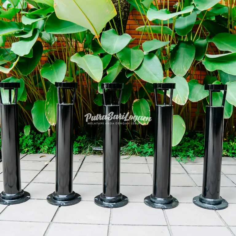 Trotoar Modern DKI Jakarta, Bercahaya dengan Teknologi Bollard LED